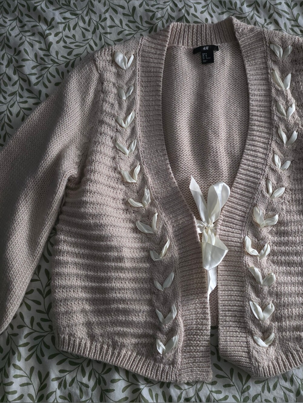 H&M Ribbon-Trim Knit Cardigan